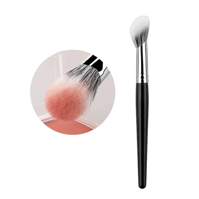 1/2PCS Peach Heart Blusher Brush Lille flad Præcis børste til pulver, fløde og flydende rødme