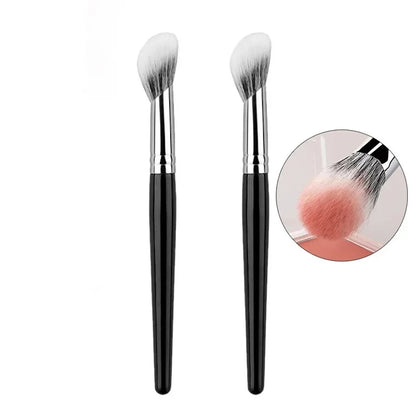 1/2PCS Peach Heart Blusher Brush Lille flad Præcis børste til pulver, fløde og flydende rødme