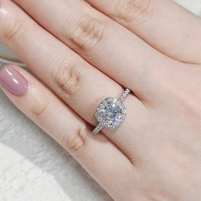 Moonso Luksus Pude Sølv Farve Engagement Ring for kvinder Elegant Zircon Designer Smykker gave R5604